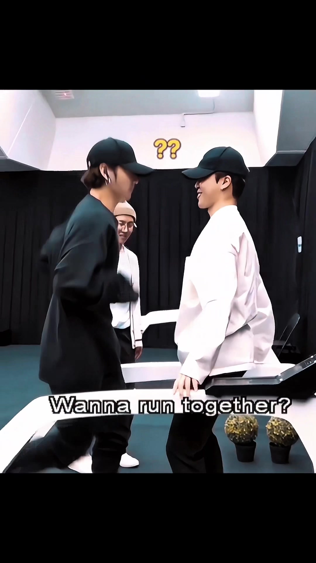 @KpopIdolMoments