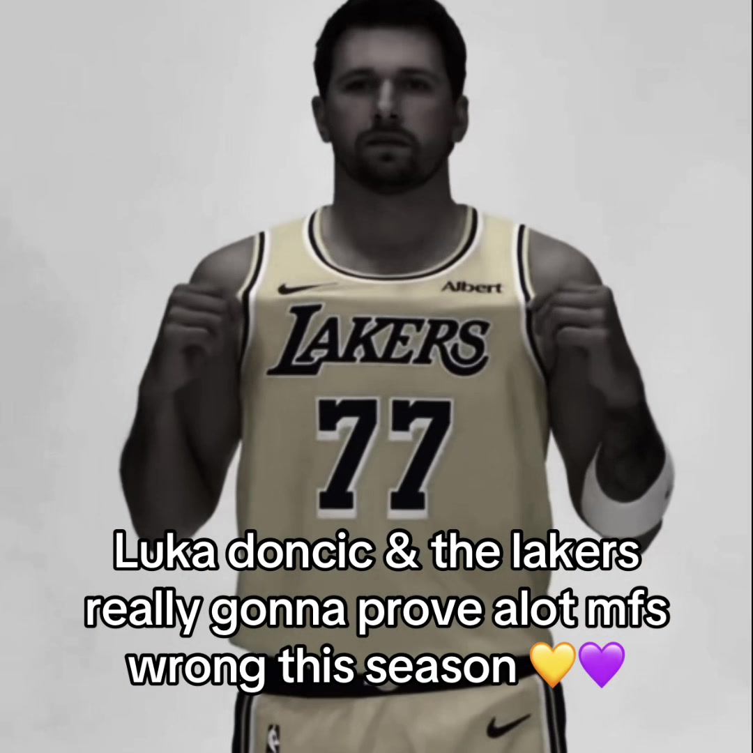 @𝒟𝑒