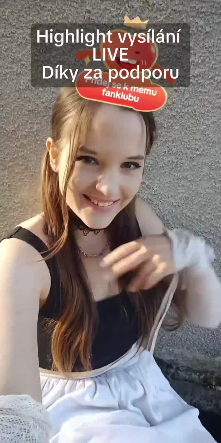 @Hannah Hannah Internet Angel