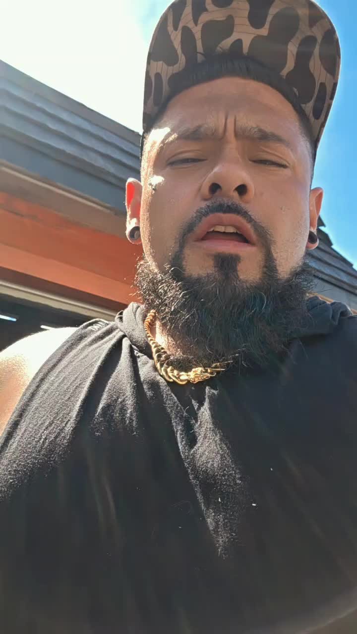 @LOUIEVSXXII
