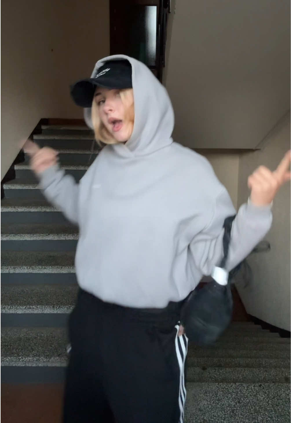 @anixswxx