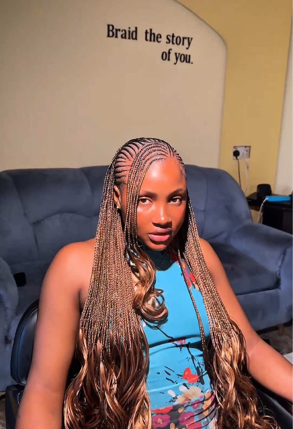 @BADDEST HAIRSTYLIST IN AGBOR