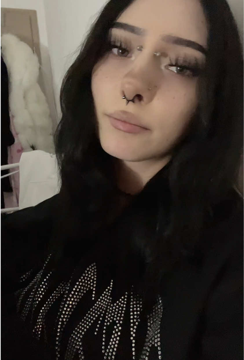 @𝐰𝐨𝐬𝐢𝐤𝐨𝐰𝐚🪽
