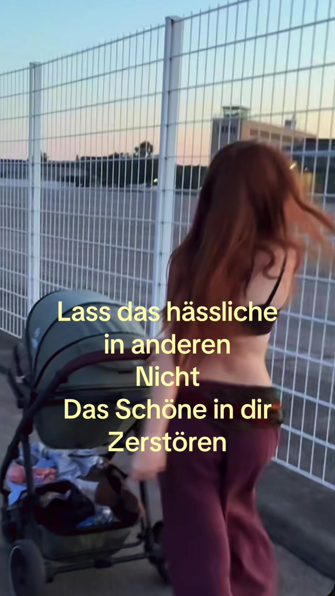 @JÜNGSTE SINGLEMOM AUF TIKTOK