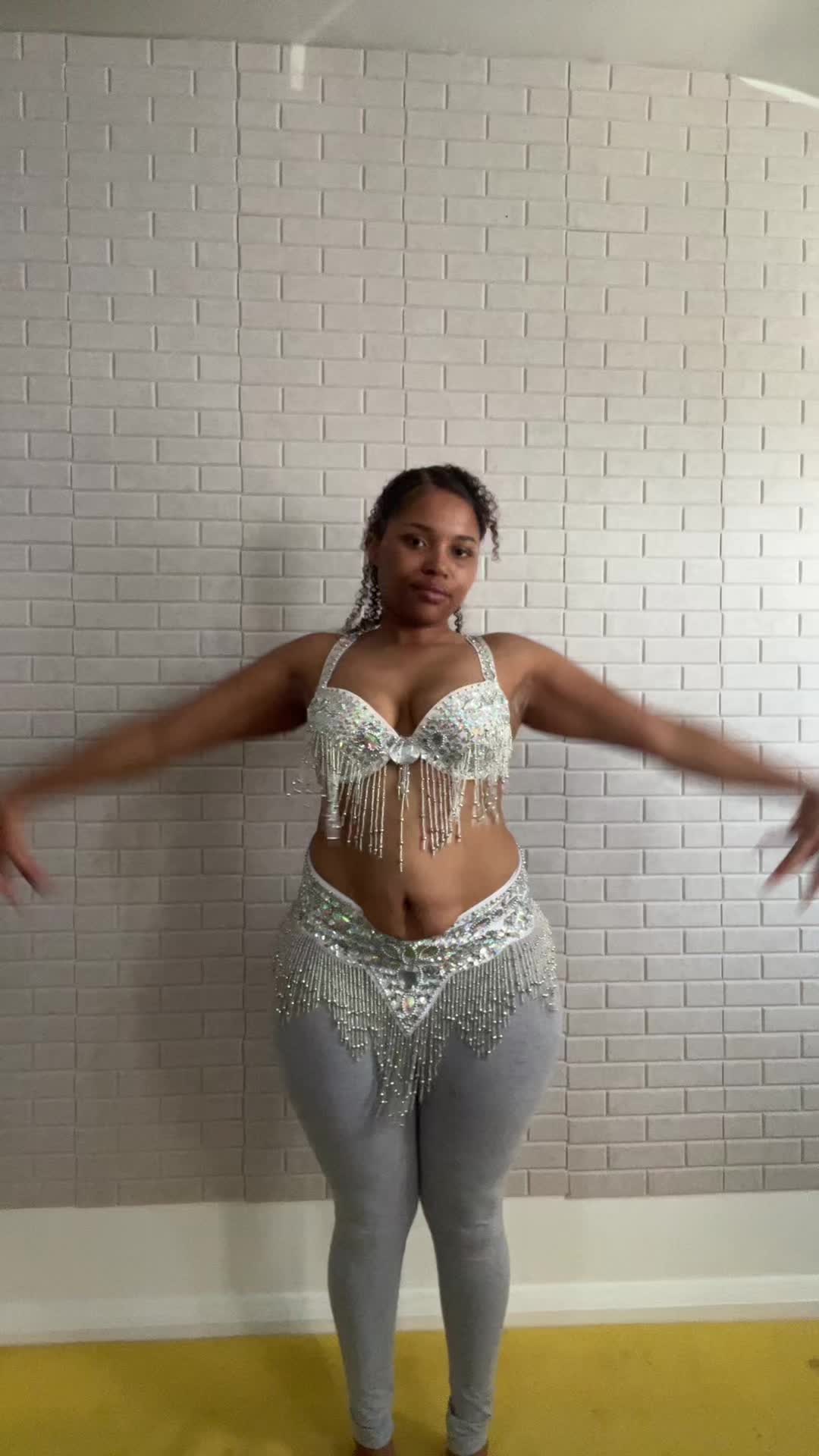 @Curlyheadgurlll347