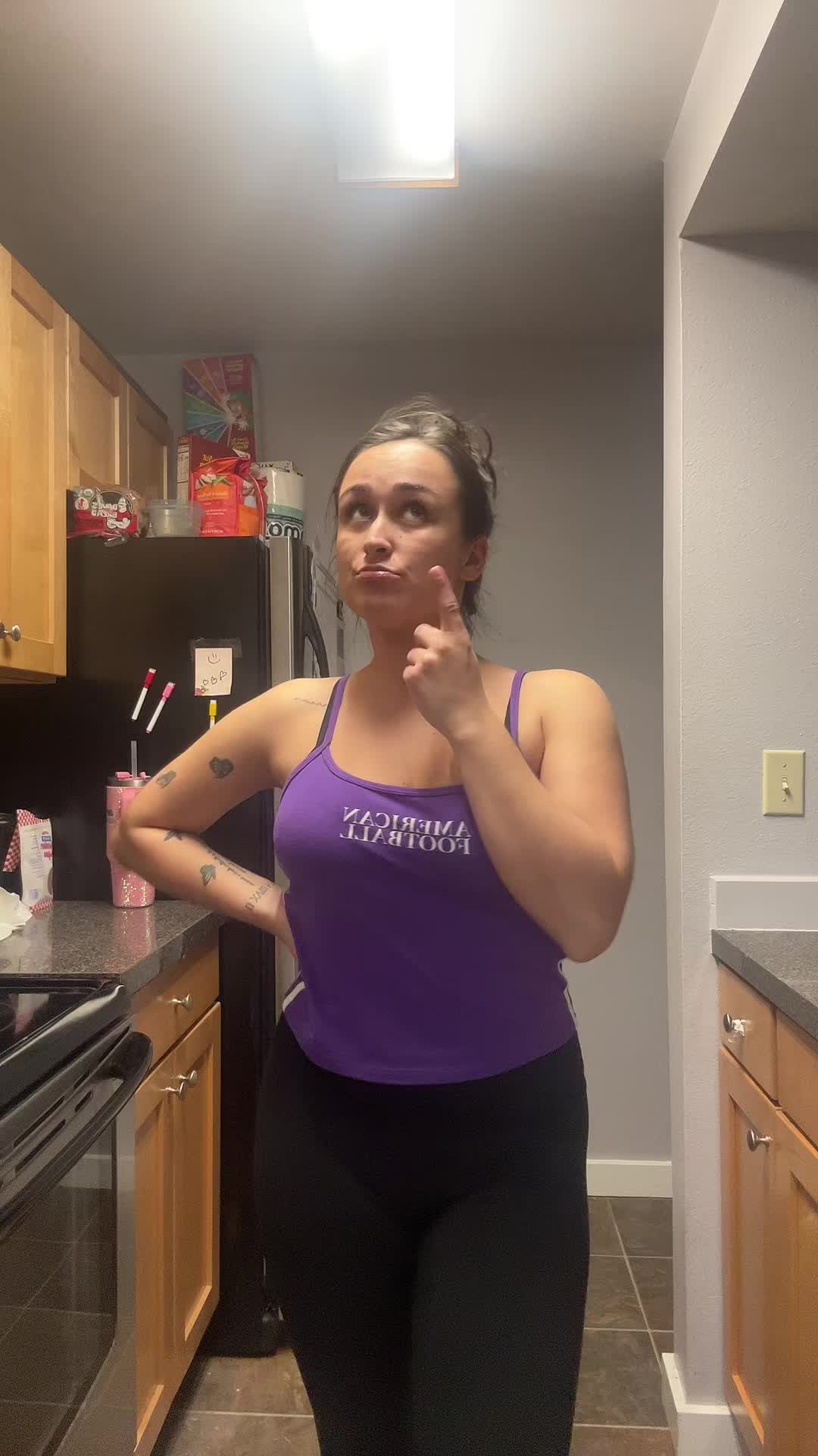 @Ravynrose
