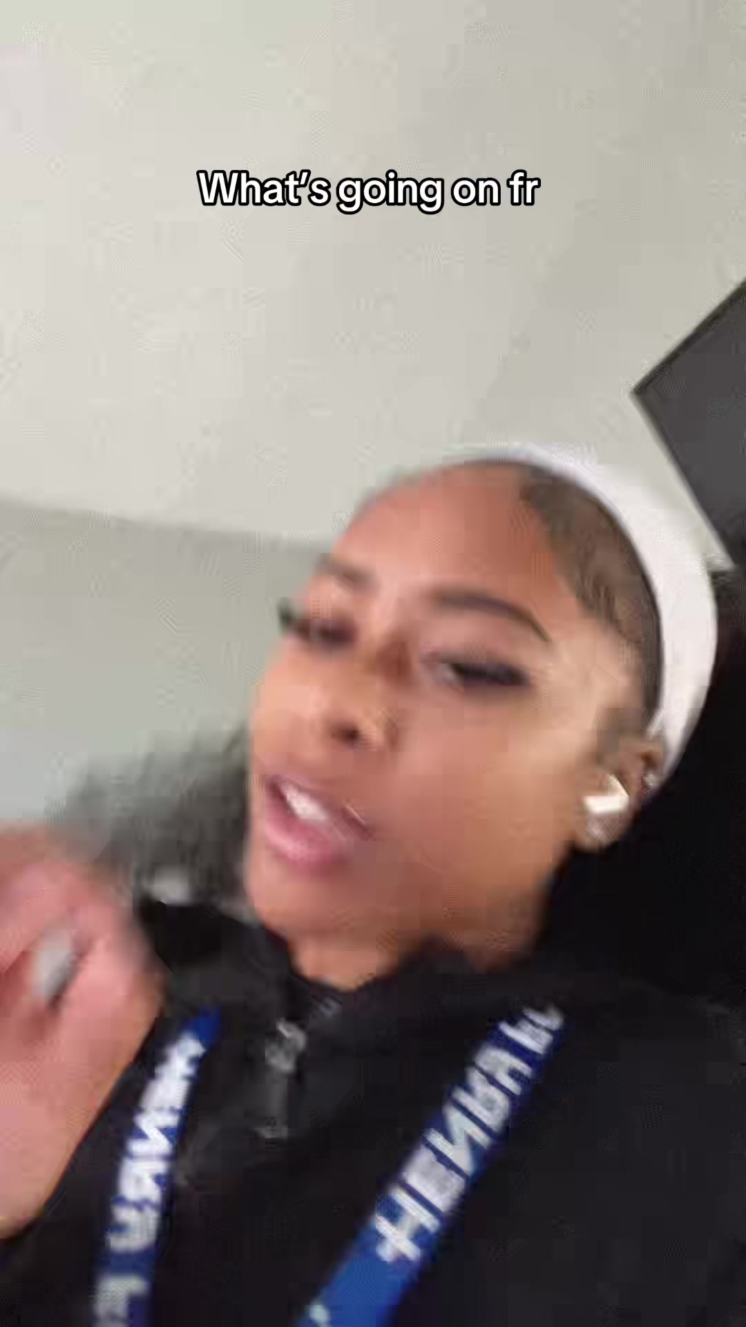 @Mia