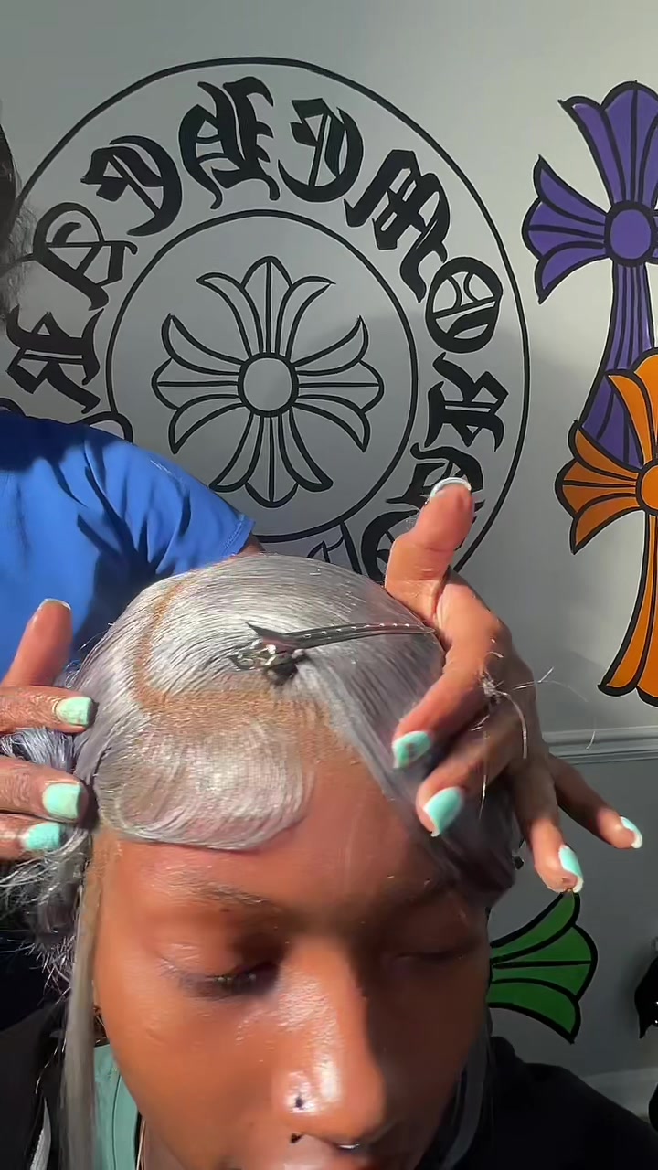 @Niasimoneee