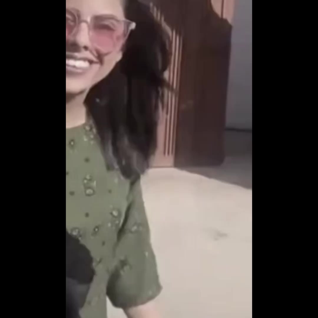 @y1vu93