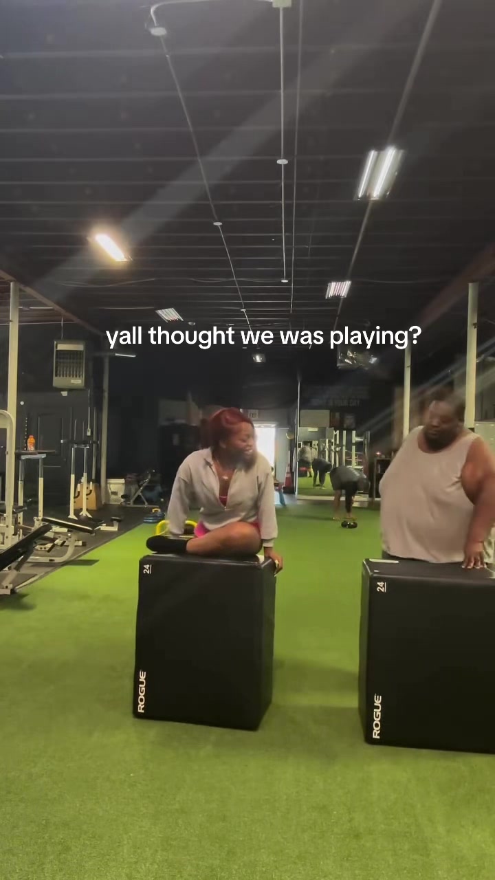 @BECCA 😇😈