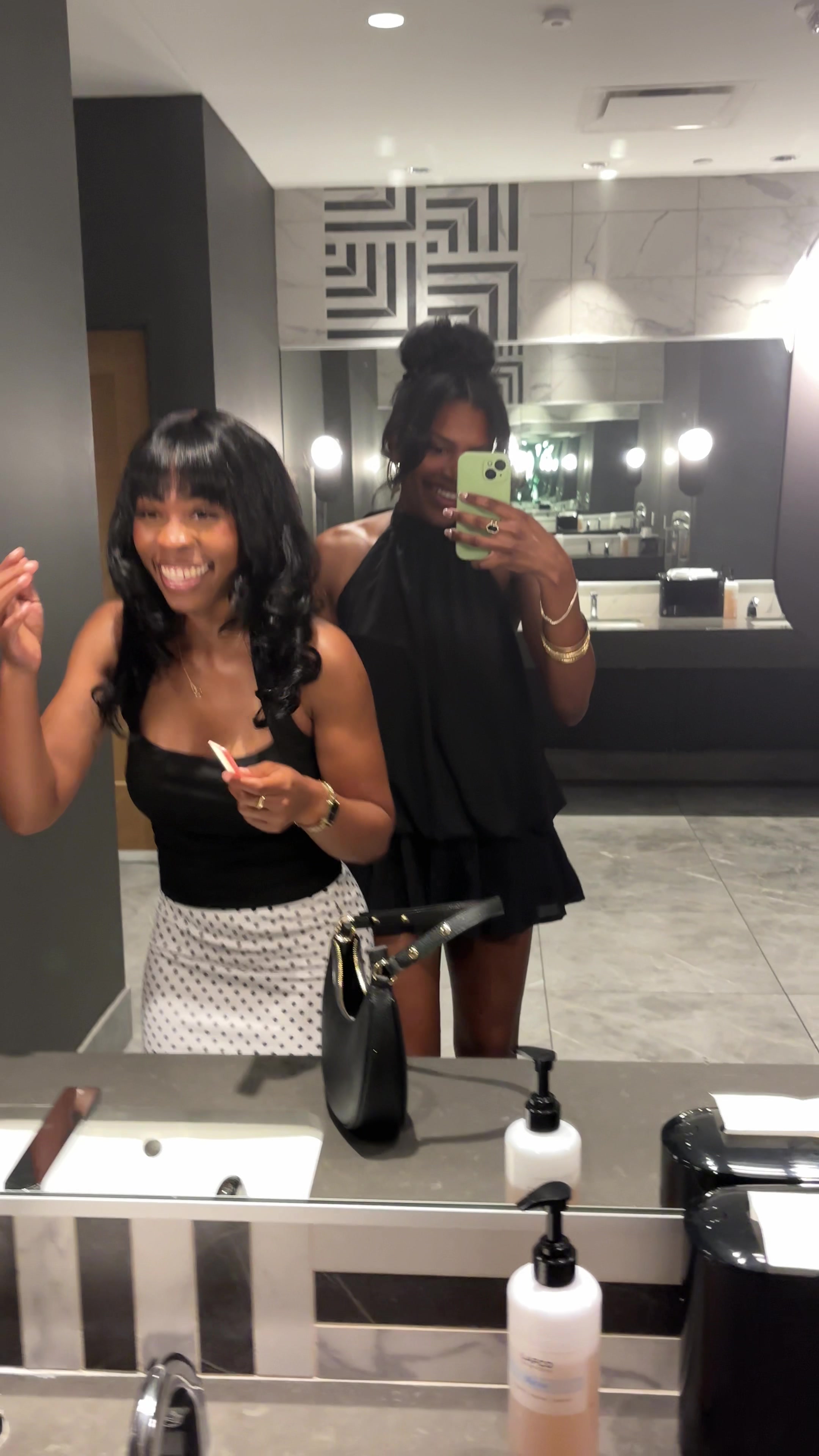 @KiaraOnisha