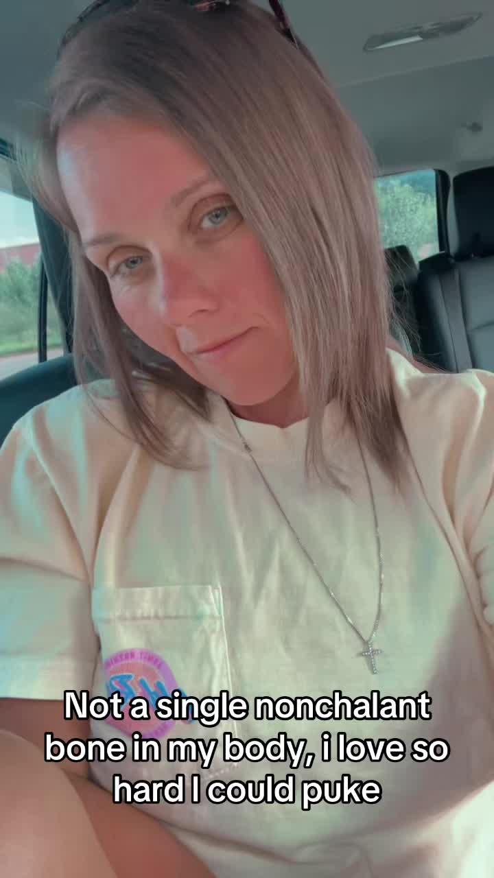 @LaceyNicole
