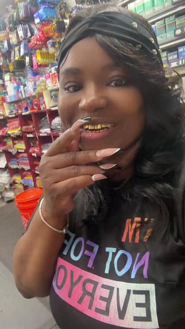 @Goldmouth queen ❤️🖤