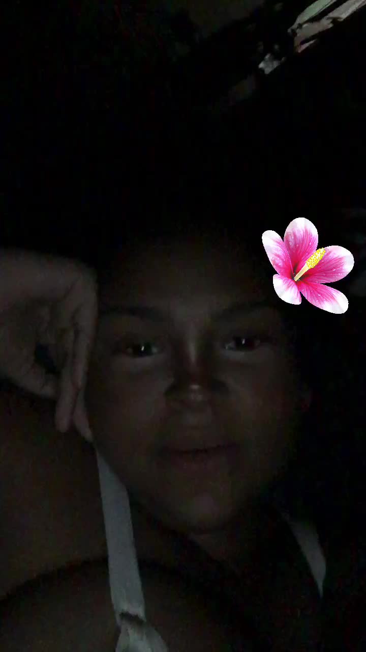@Preta Rara