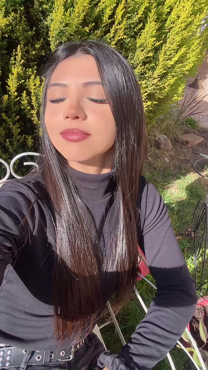 @valeeeeeen🦋