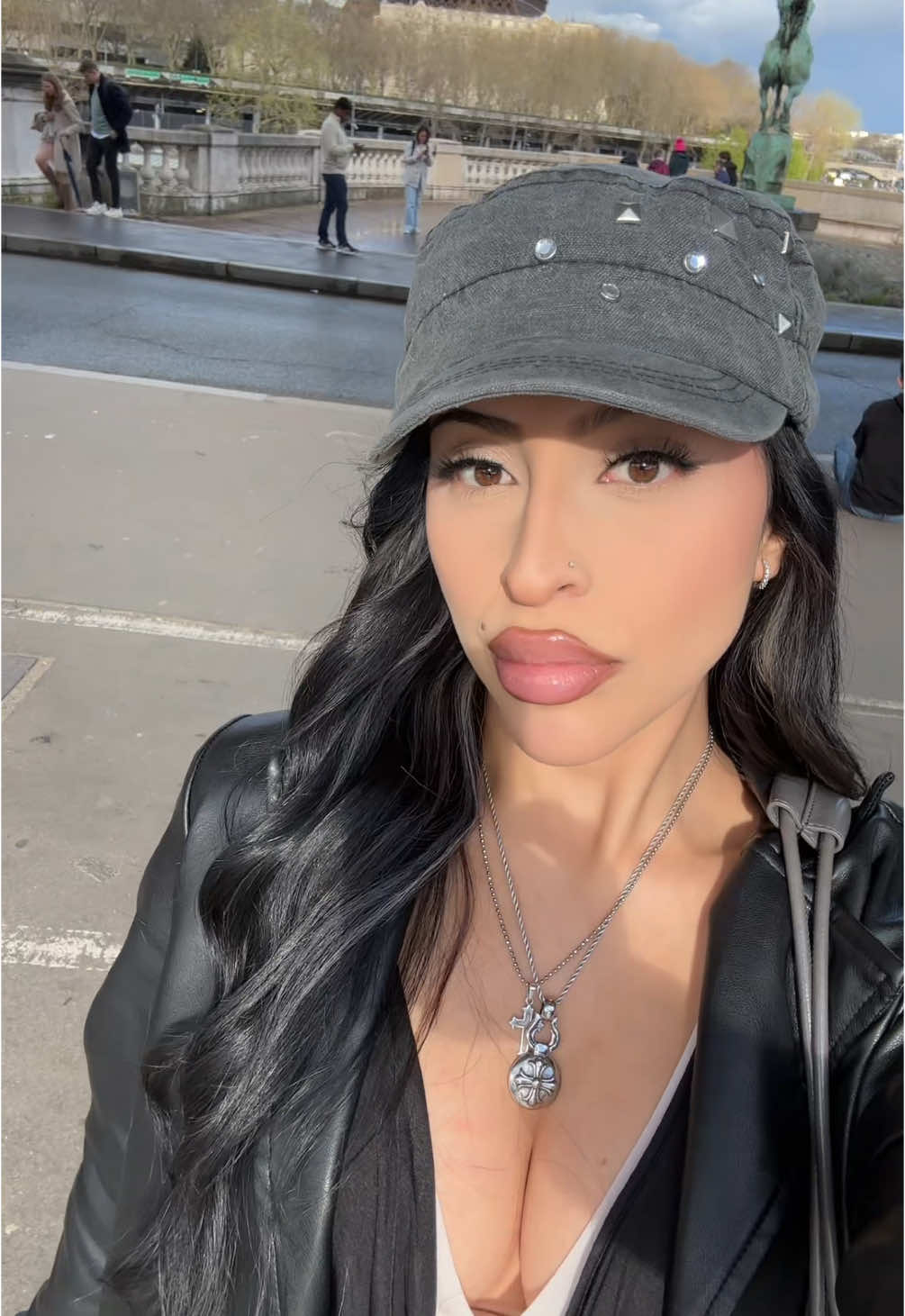 @Stephanie 🧛🏻&zwj;♀️