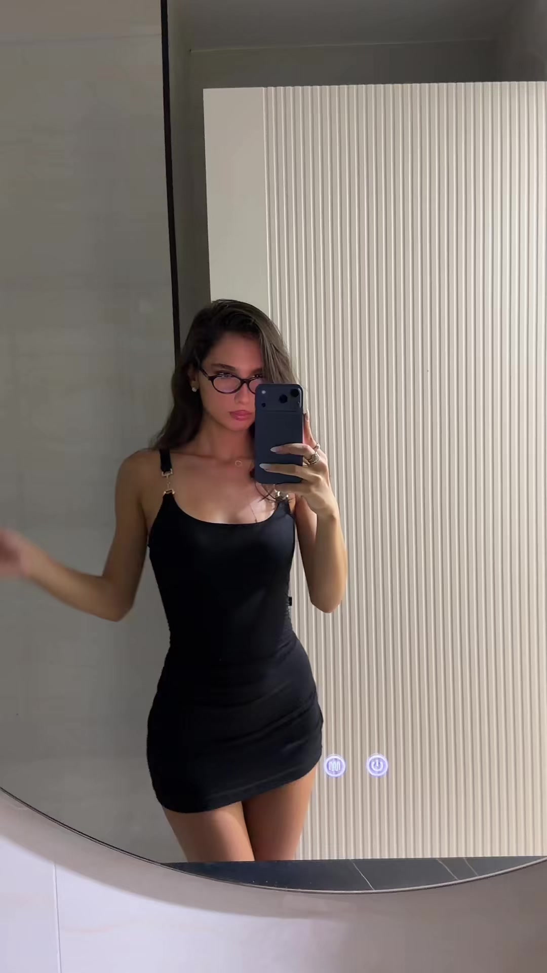 @Ano