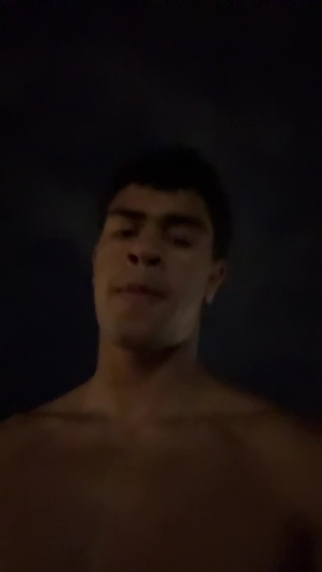 @joshy
