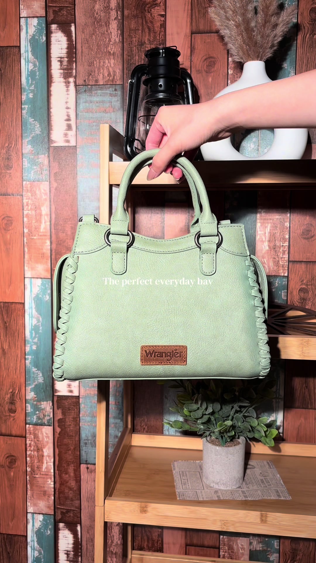 @bagsofthewest