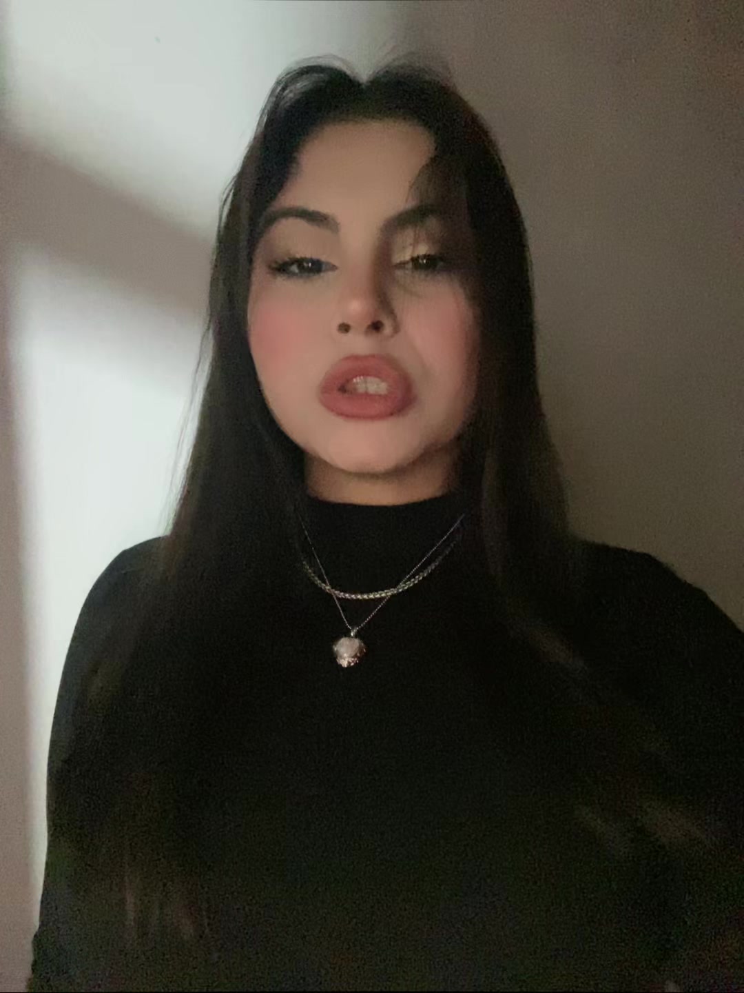 @Mobina