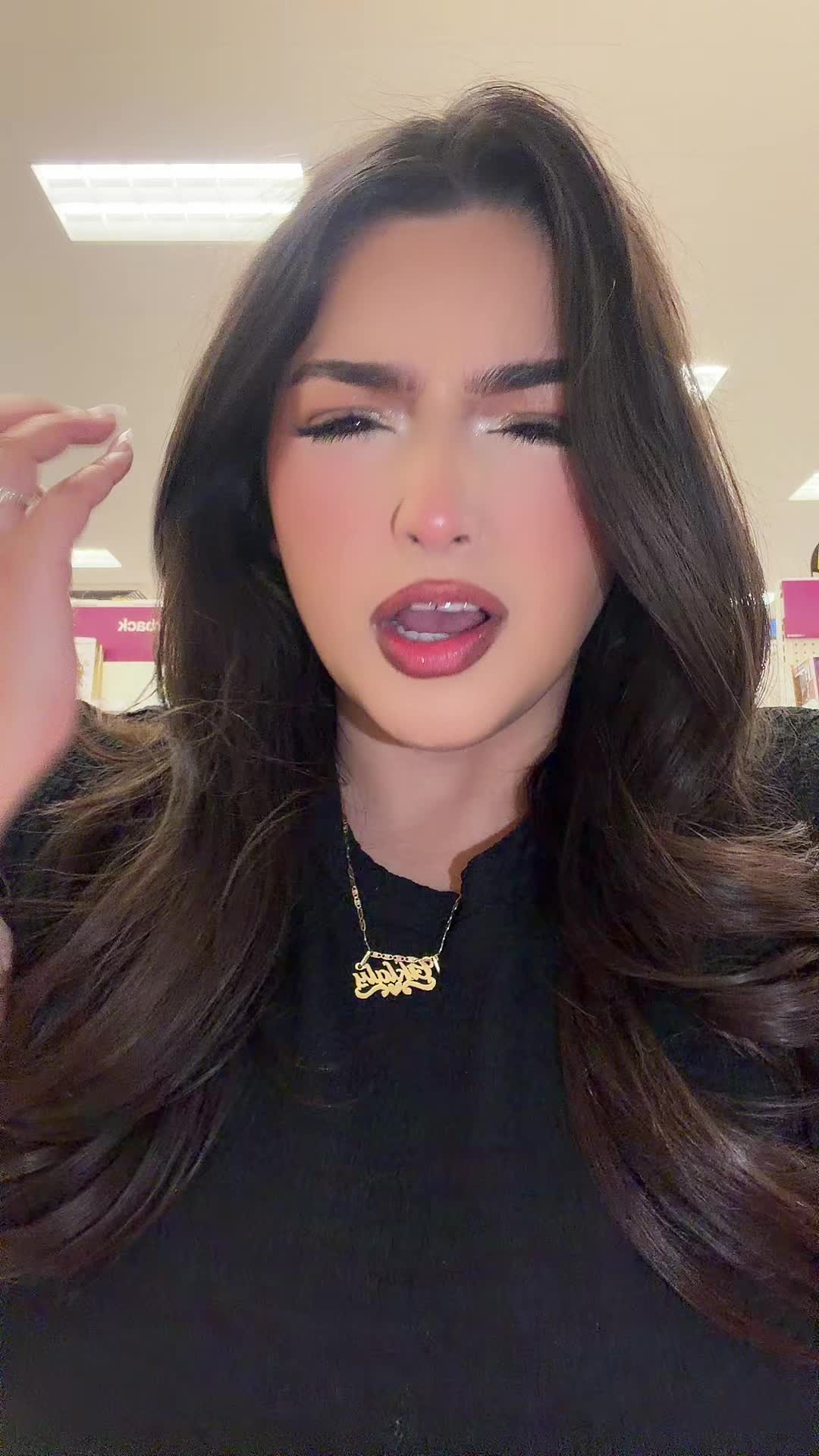 @Ciklaly Fernandez
