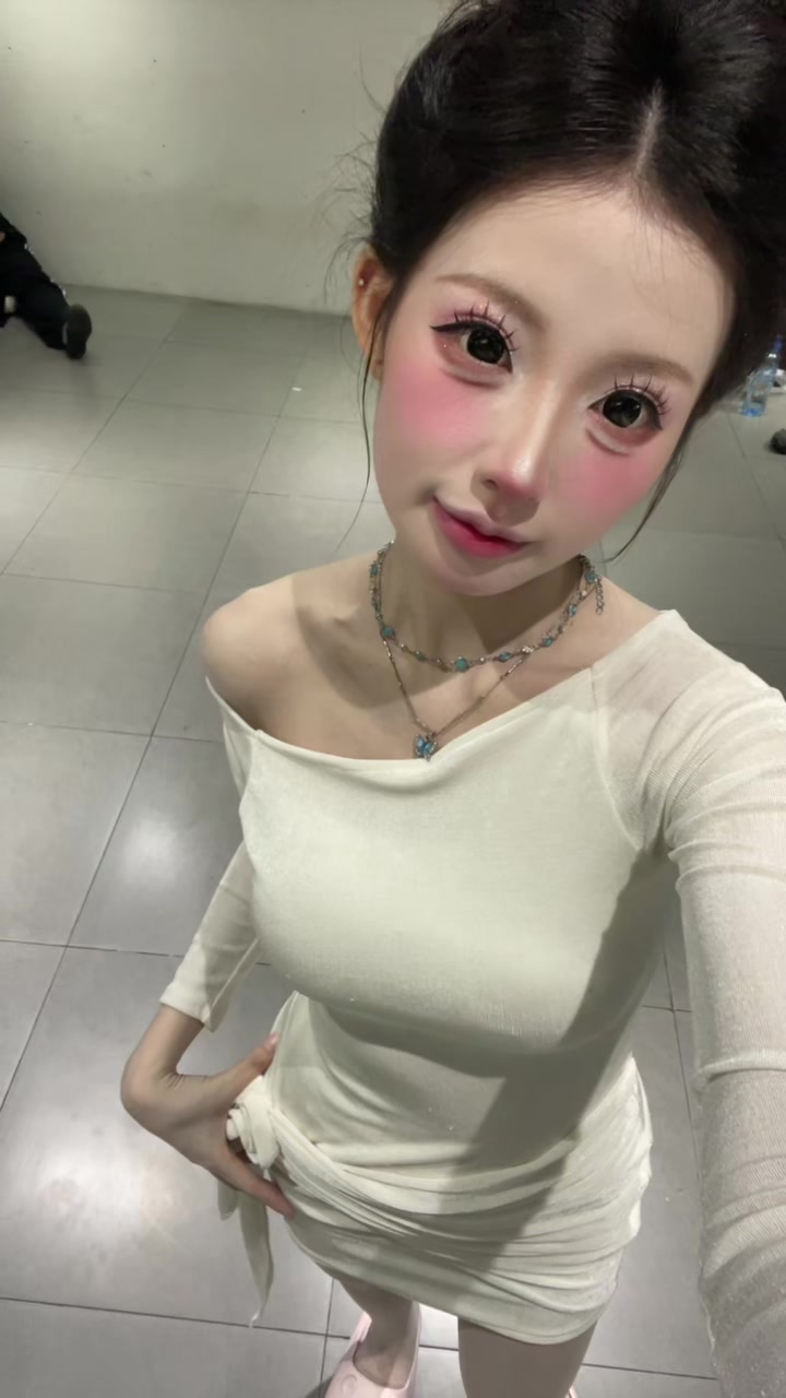 @Julia with the Clouds☁️🇻🇳