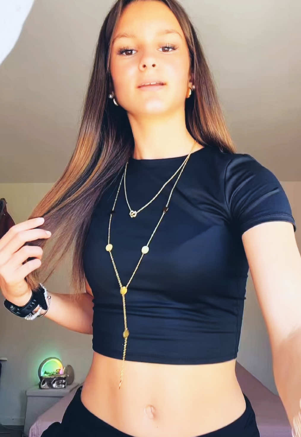 @Capucyneeee