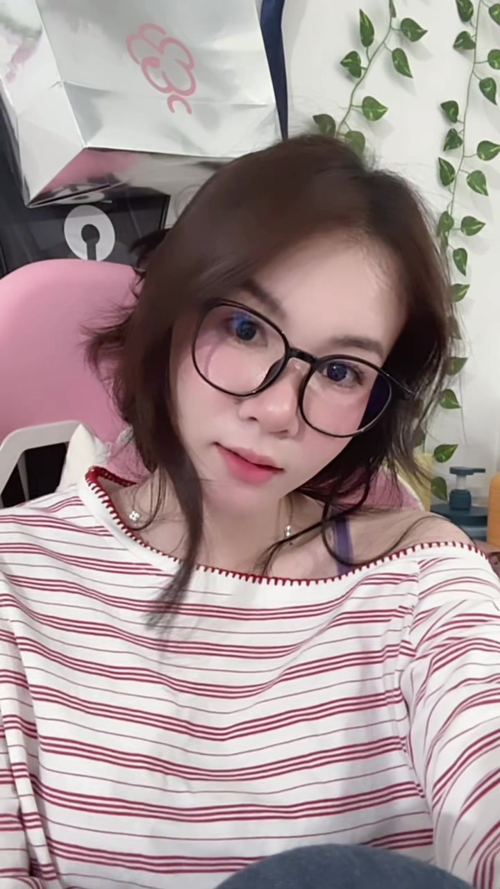 @Kimsorr