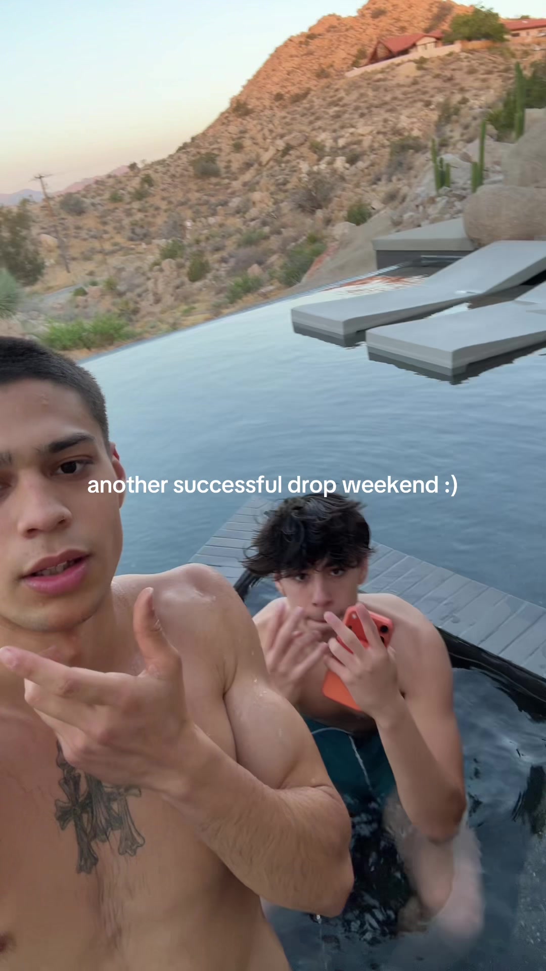 @trimothyneutron