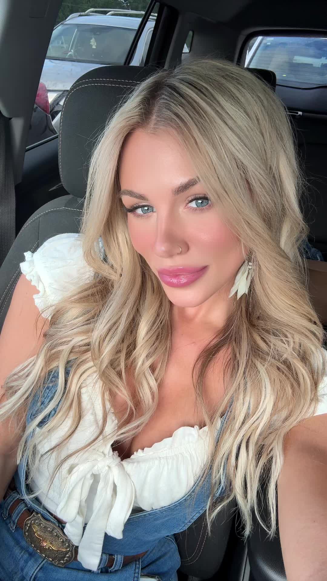 @Bella Rovirosa