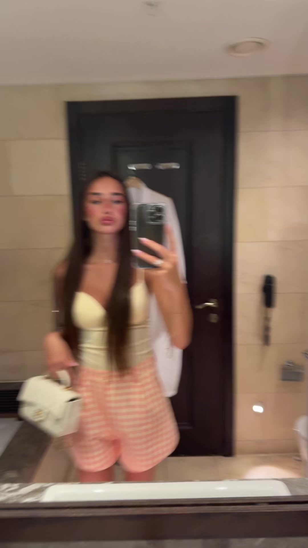 @𝒴𝒶𝓁𝒾