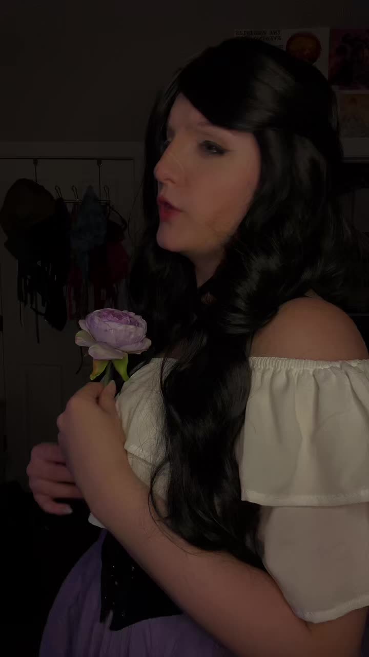 @Luna