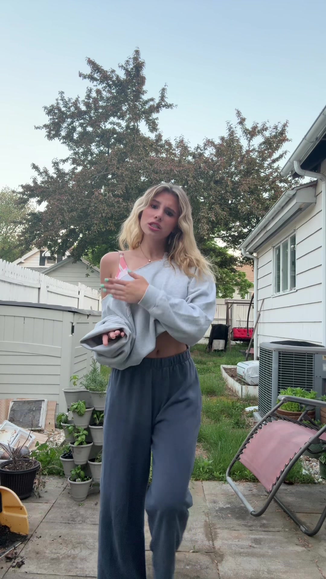 @hi