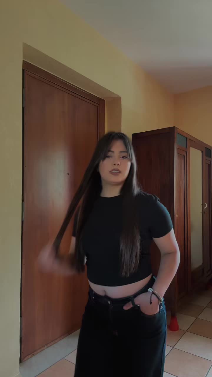 @Rosy_09