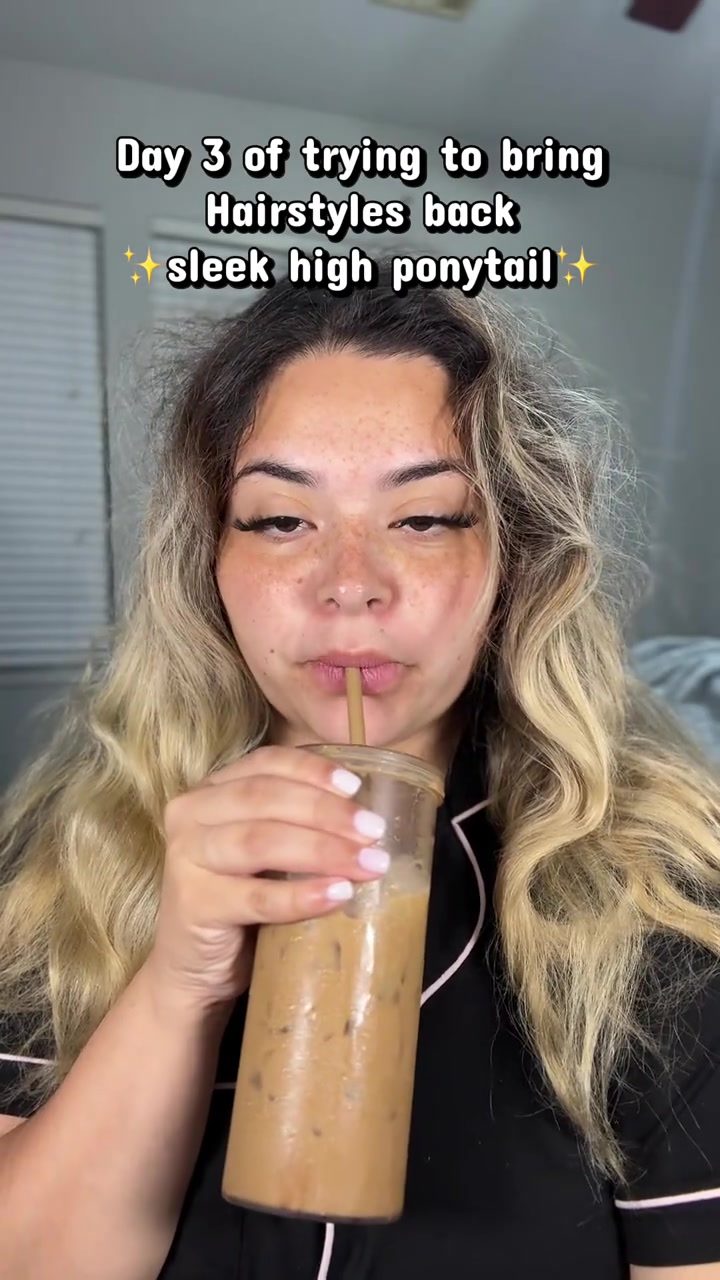 @elizabethyanira