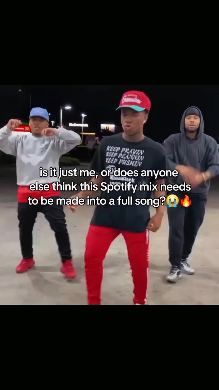 @𝕽𝖊𝖉𝖗𝖚𝖒ঔ