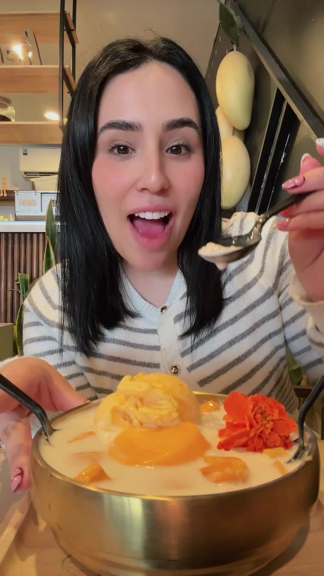 @stephaniereyex