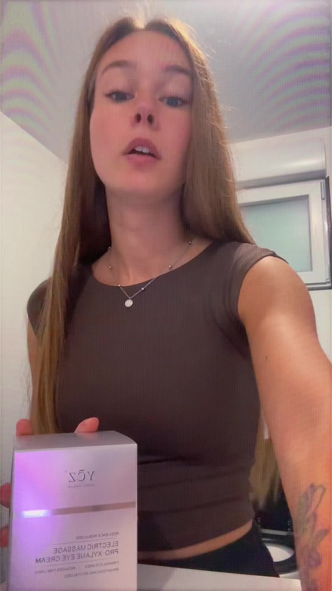 @𝐠𝐰𝐞𝐞🧸
