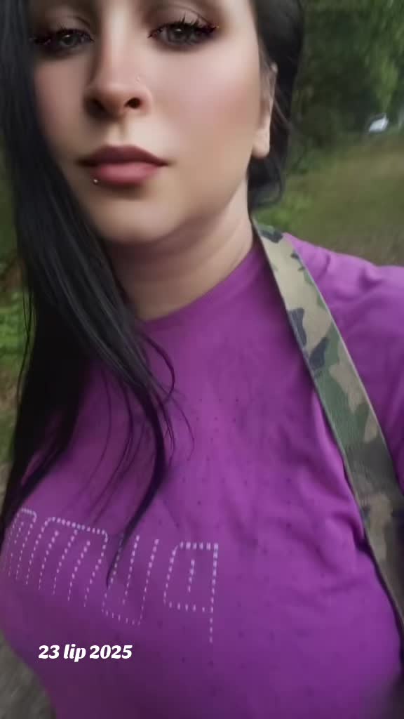 @Czoorna💋😈