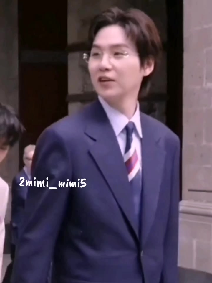 @๐๐๐๐
