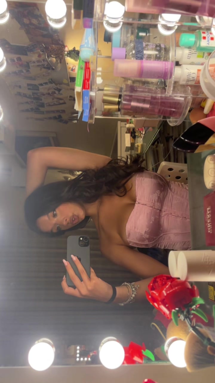 @anna