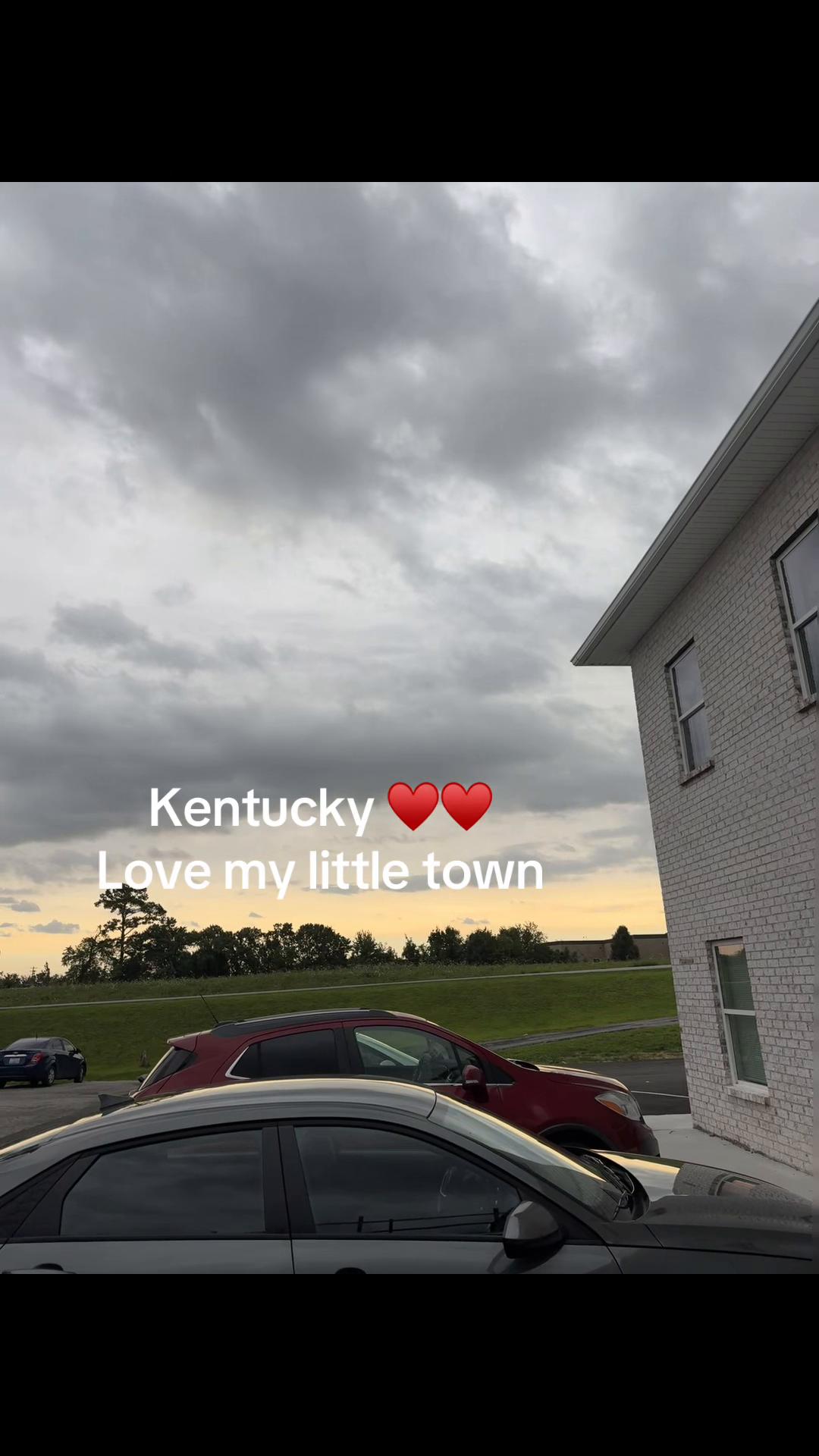 @TattoedcountrygurlKy_606โ