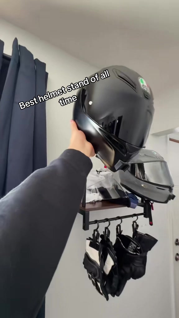@Xeno