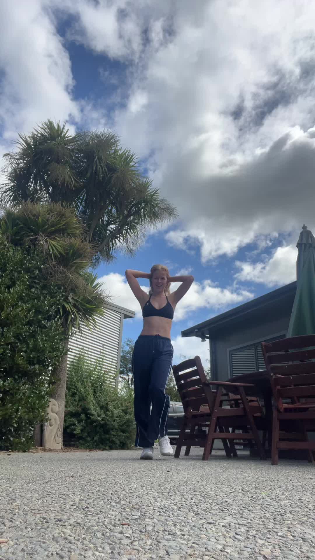 @Summer🌺☀️