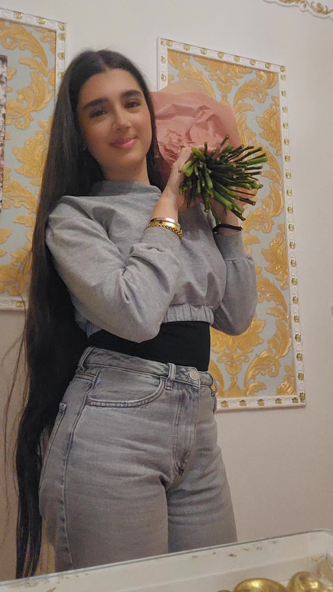 @denise25