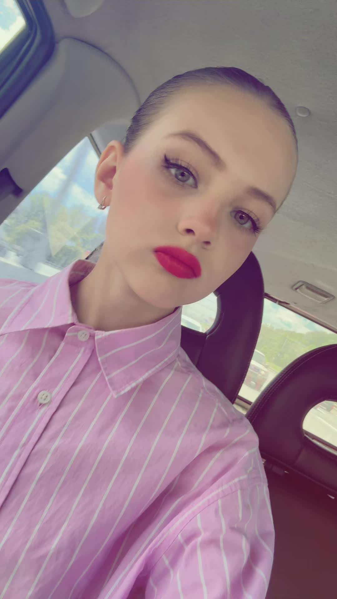 @Кирьяна.🍬