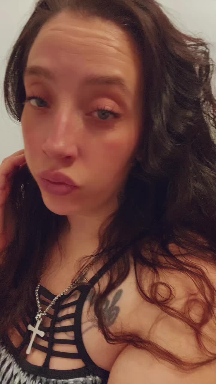 @ItsKrystalMariee🩷💚