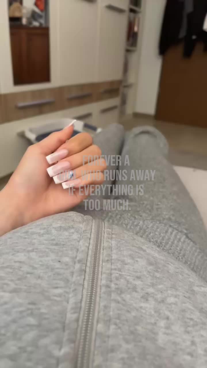 @𝐄𝐦𝐦𝐲