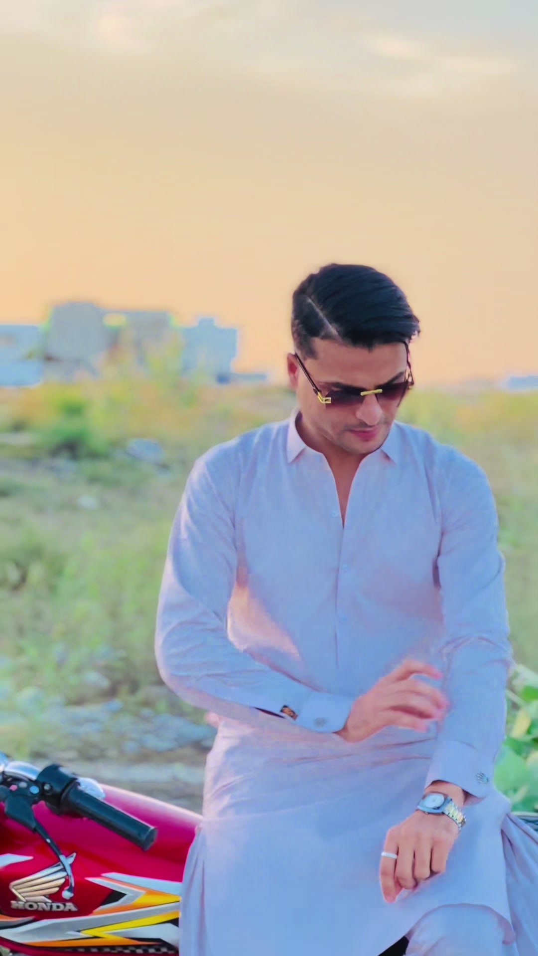 @Usمan حیدر ✨