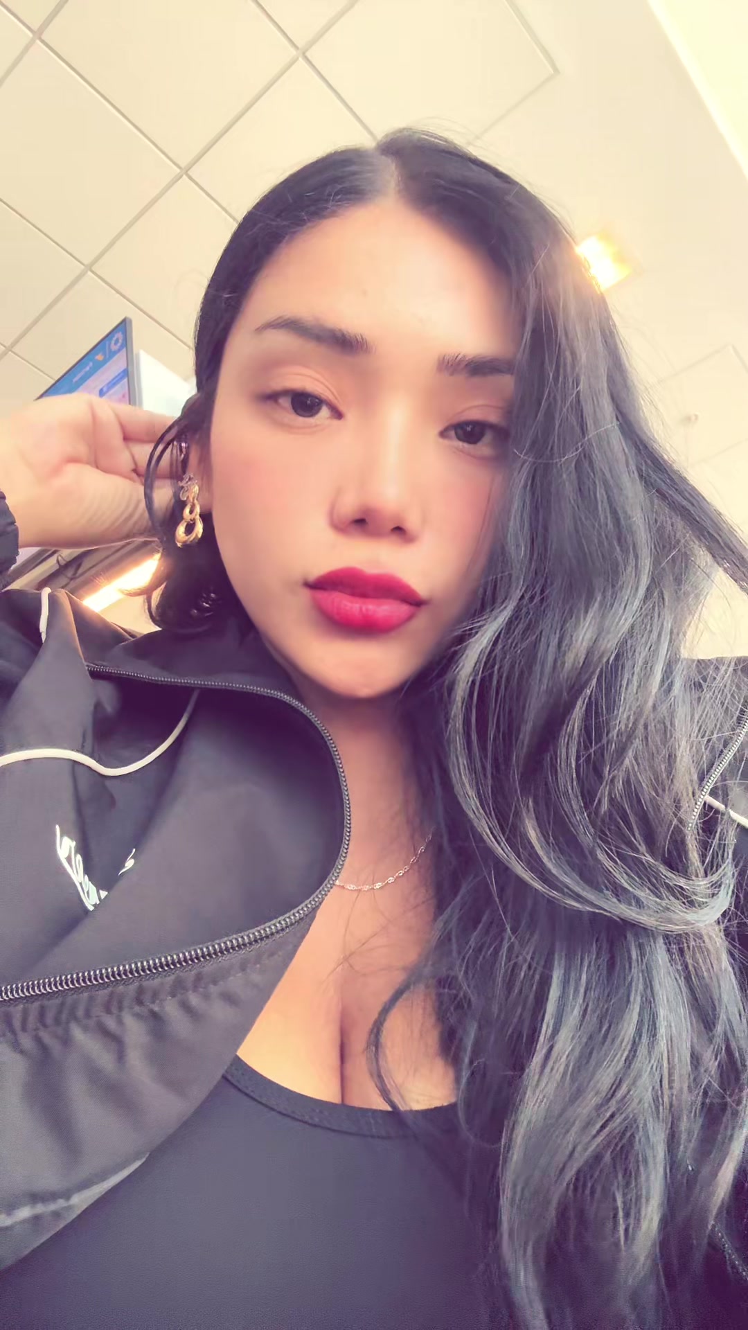 @Jhudit N ✈️💫💞